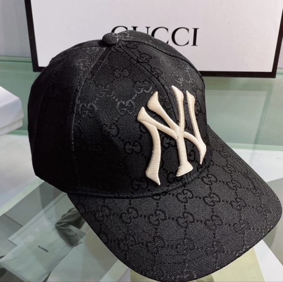 GucciXYankees Black Monogram Cap - Picture 1 of 14
